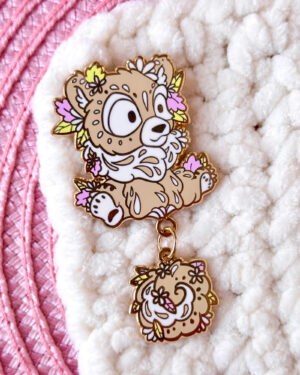 Cozy Brown Bear Dangle-Tail Enamel Pin by Evy Benita - All Rights Reserved (3) - Evy Benita
