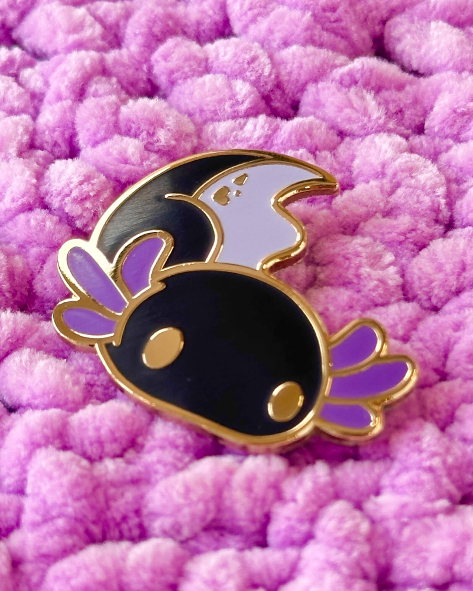 Lavender Axolotl Enamel Pin by Evy Benita - Critumi Series - All Rights Reserved (9) - Evy Benita