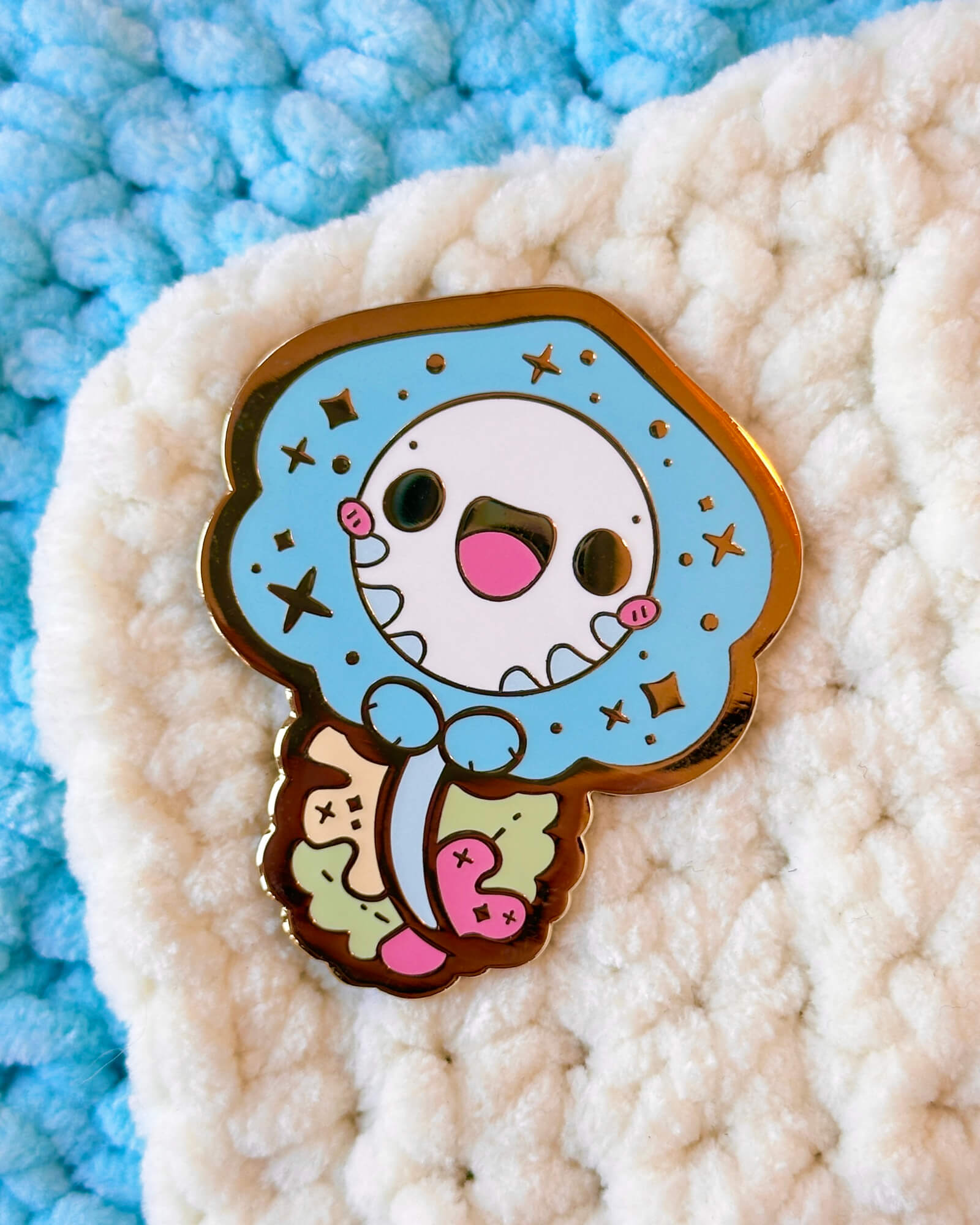 Oceanic Whip Ray Enamel Pin - Designed by Evy Benita - Critumi XL Series - All Rights Reserved (4) - Evy Benita